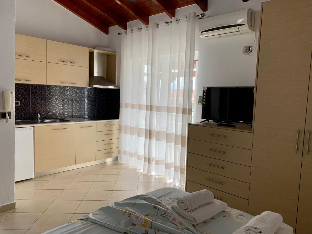 Bardhi Apts Saranda Kültér fotó